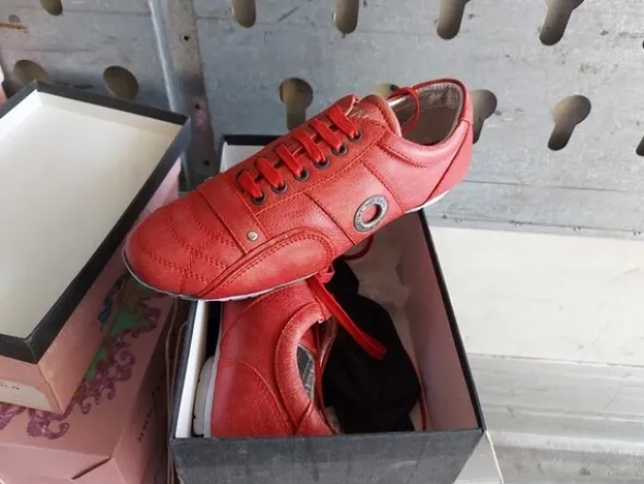 1#7772 Abbigliamento e accessori per uomo e donna
