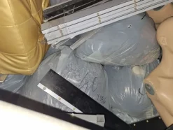 1#8483 Abbigliamento e attrezzatura negozio