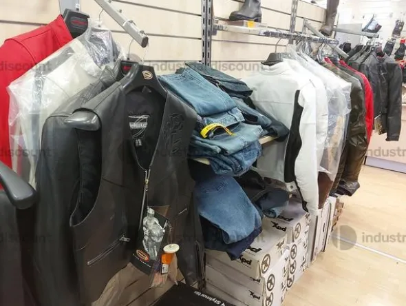 2#8890 Accessori e vestiario per biker