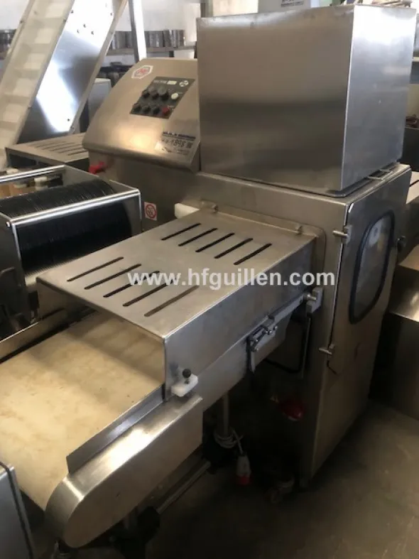 AFFETTATRICE AUTOMATICA PER CARNE SECTORMATIC 300