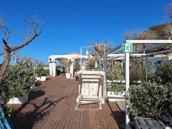 1#8280 Affitto di azienda esercente attività di solarium