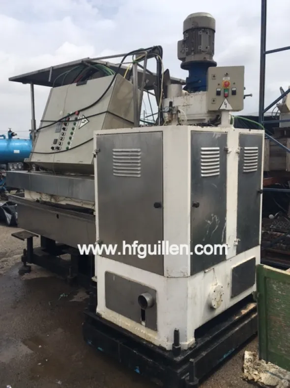 AGGRAFFATRICE CUOMO AG8 CON RIEMPITRICE SOTTOVUOTO