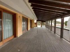 #12269 Albergo con piscina e pertinenze