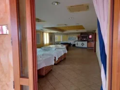 #12269 Albergo con piscina e pertinenze