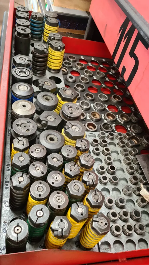 Amada ARCADE 210