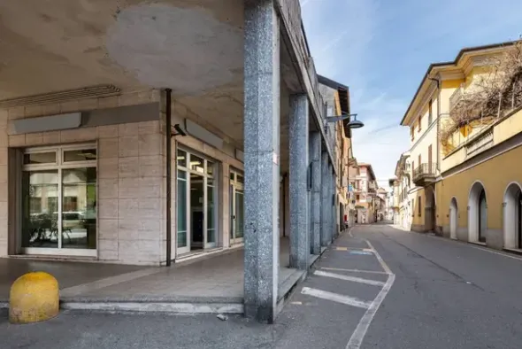 #2529003 Ampio locale in vendita