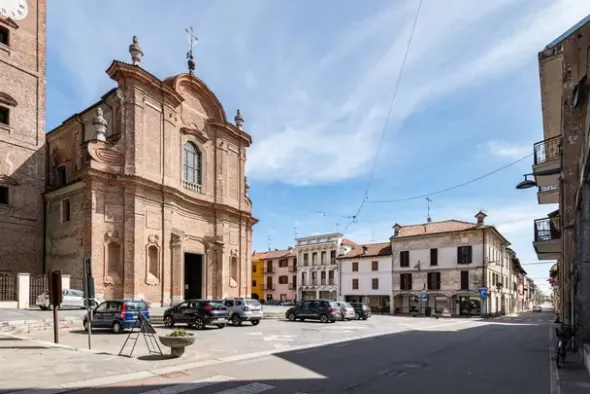 #2529003 Ampio locale in vendita