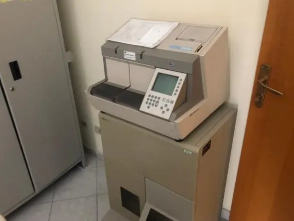1#4219 Apparecchiature per laboratorio analisi