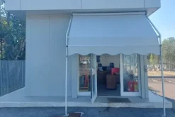 #21578 Area adibita ad attività di distributore carburanti