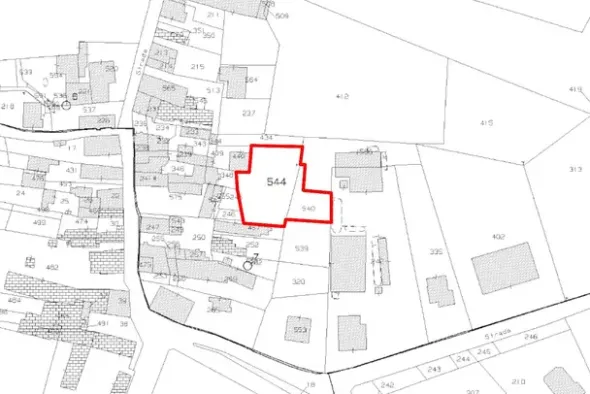 #22866 Area cortilizia di 1.147 mq