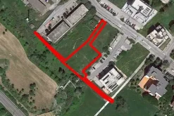 #24077 Area edificabile di 886 mq in zona residenziale