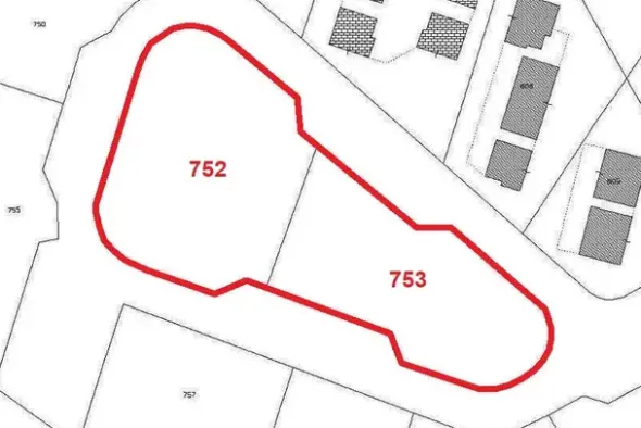 #21690 Area edificabile residenziale di 4133 mq