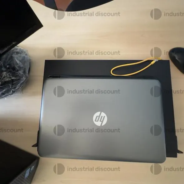 10#9267 Arredamenti da ufficio ed apparecchiatura elettronica