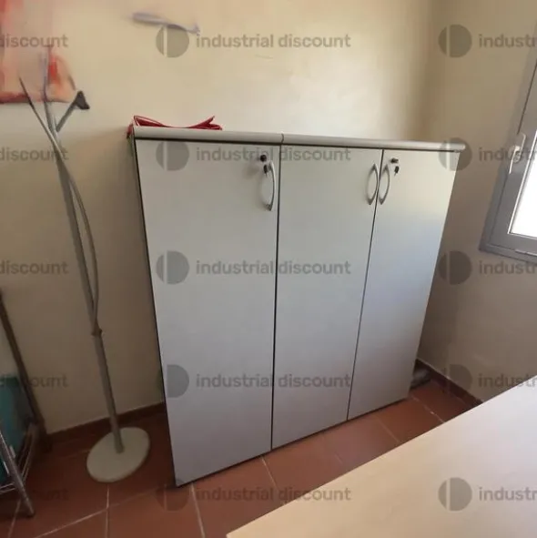 10#9267 Arredamenti da ufficio ed apparecchiatura elettronica