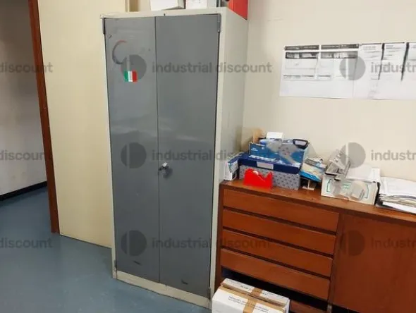 2#8926 Arredamento da uffcio