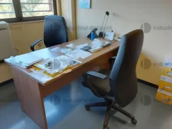 2#8926 Arredamento da uffcio