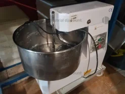 1#10162 Arredamento e attrezzature per ristorazione