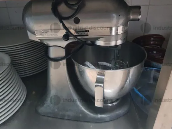1#10162 Arredamento e attrezzature per ristorazione