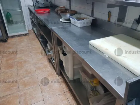 1#10162 Arredamento e attrezzature per ristorazione