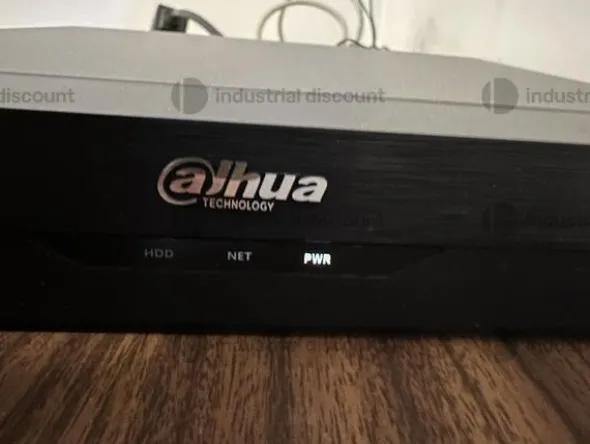 11#9894 Arredamento ed elettronica da ufficio