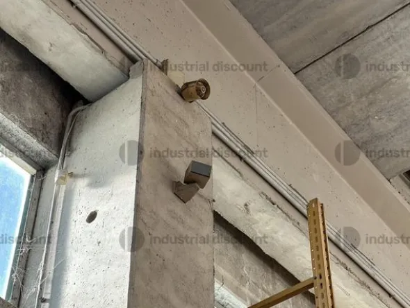 11#9894 Arredamento ed elettronica da ufficio