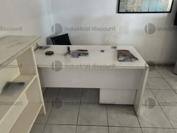 11#9894 Arredamento ed elettronica da ufficio