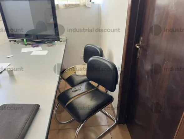 11#9894 Arredamento ed elettronica da ufficio