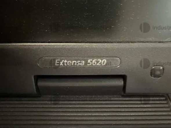 11#9894 Arredamento ed elettronica da ufficio