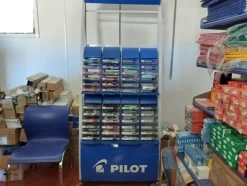 2#8539 Arredamento per ufficio e attrezzatura informatica