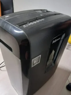 ARREDAMENTO UFFICIO COMPLETO PEZZI SINGOLI O TUTTO