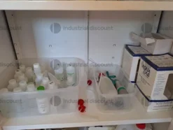 35#9795 Arredamentoufficio e strumenti di laboratorio
