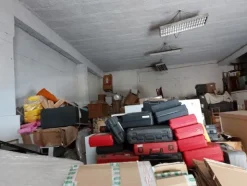 3#7995 Arredi, attrezzature e ricambi usati