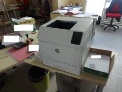 1#7887 Arredi da ufficio