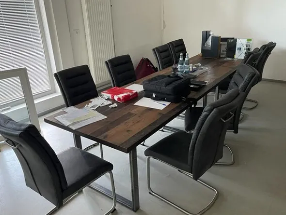 5#8098 Arredi da ufficio