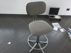 1#5042 Arredi da ufficio e tavolo da disegno Mautren Studio