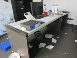 1#5042 Arredi da ufficio e tavolo da disegno Mautren Studio
