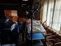 1#9019 Arredi d'ufficio e transpallet