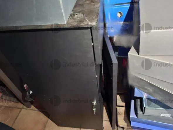 1#9019 Arredi d'ufficio e transpallet