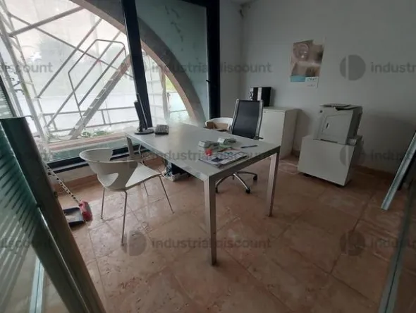 1#9603 Arredi e attrezzatura per studio odontoiatrico