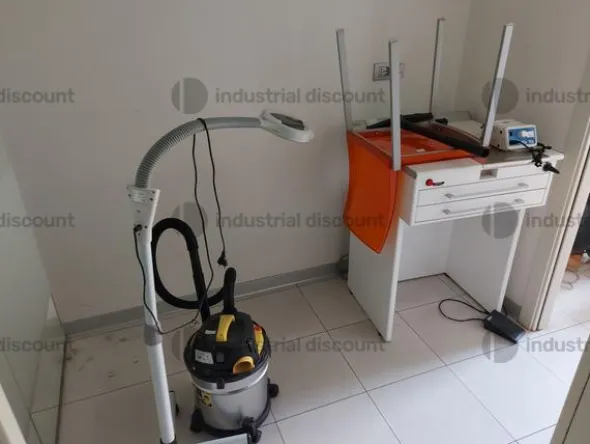 1#9603 Arredi e attrezzatura per studio odontoiatrico