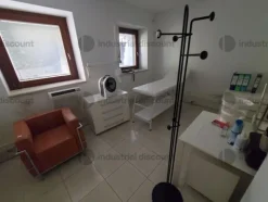 1#9603 Arredi e attrezzatura per studio odontoiatrico