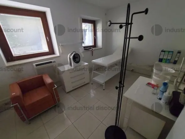 1#9603 Arredi e attrezzatura per studio odontoiatrico