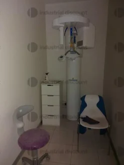1#9603 Arredi e attrezzatura per studio odontoiatrico