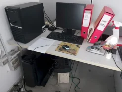 1#8109 Arredi e attrezzatura uffici
