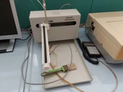 1#5831 Arredi e attrezzature da laboratorio