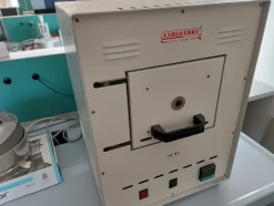 1#5831 Arredi e attrezzature da laboratorio