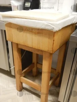 1#10052 Arredi e attrezzature da ristorazione