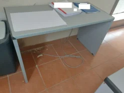 1#7957 Arredi e attrezzature da ufficio