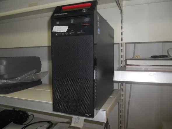 5#4977 Arredi e attrezzature per laboratorio