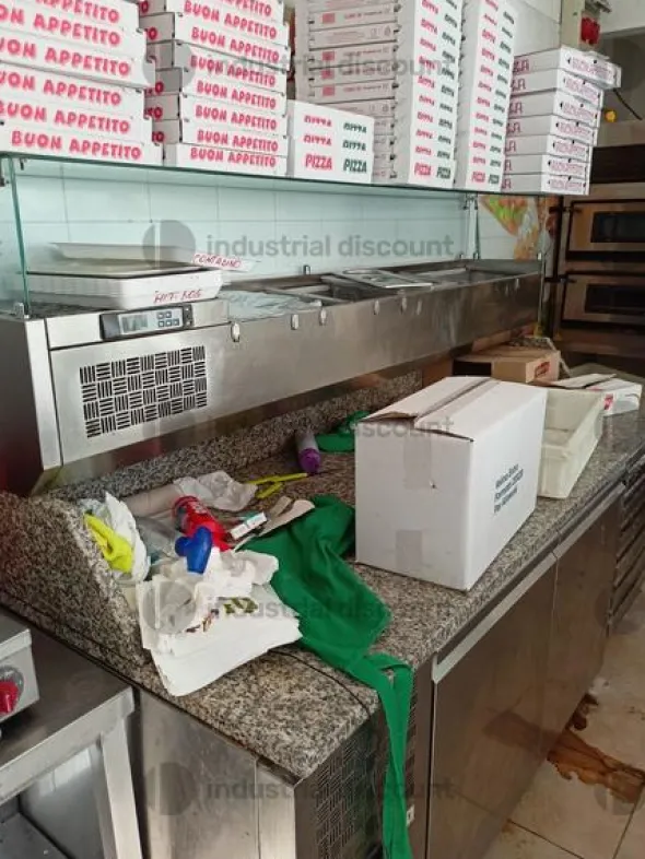 1#9415 Arredi e attrezzature per ristorazione